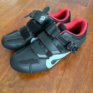 Peloton Shoes, excellent condition